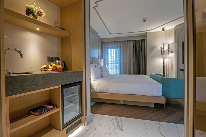 Room 51 of 194