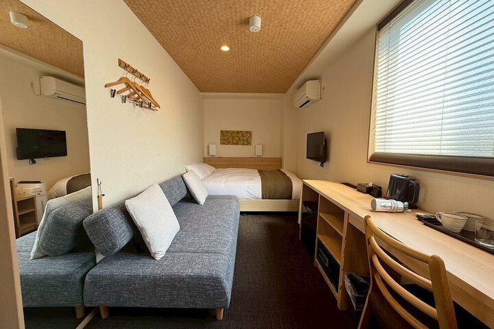 Room 28 of 41