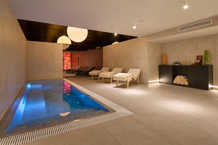 Spa 52 of 101