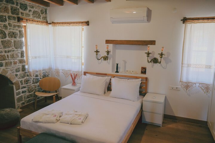 Room 11 of 22