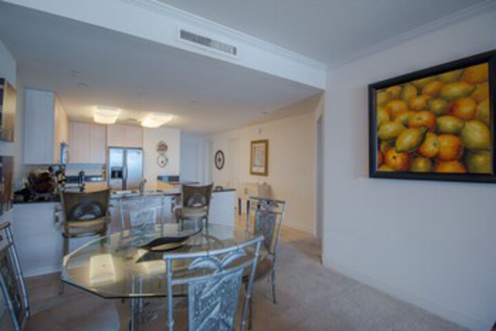 Room 16 of 39