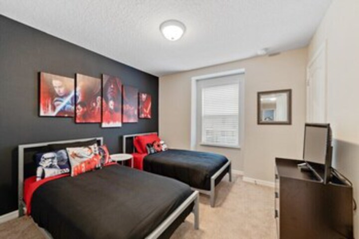 Room 54 of 68