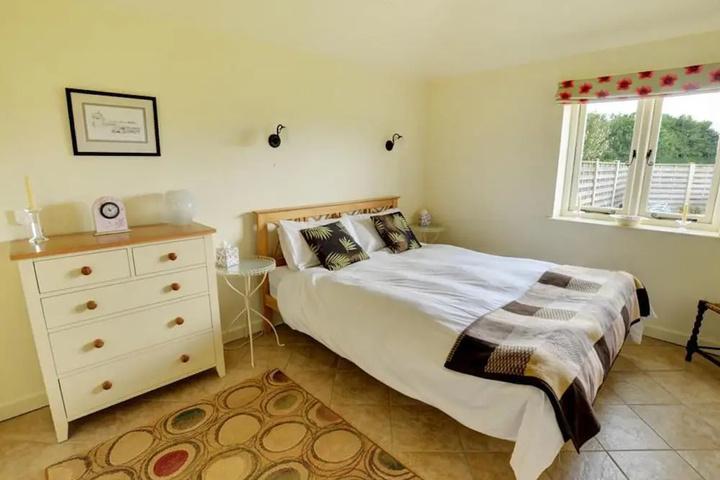 Beautiful Holiday Home in Larling With Garden