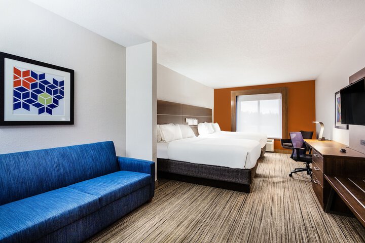 Room 5 of 38