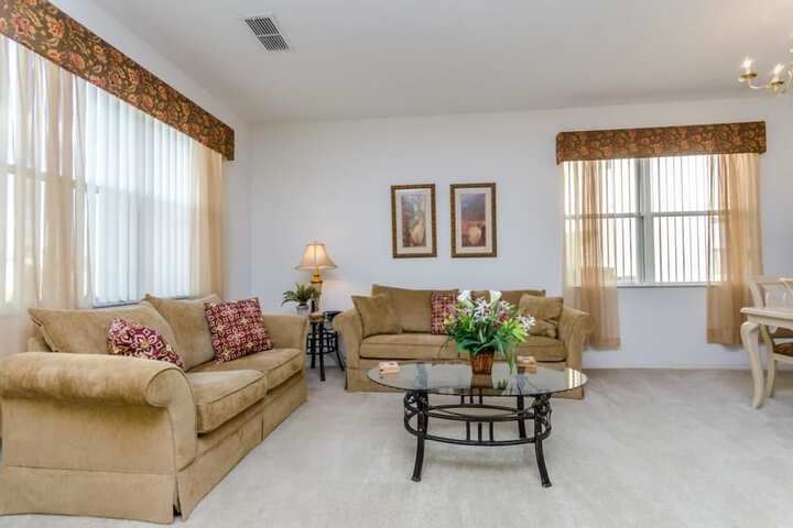 Room 14 of 27