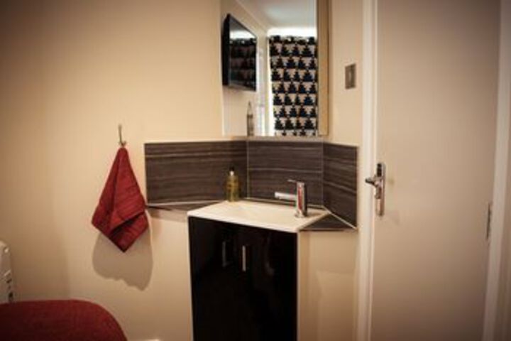 Room 35 of 89