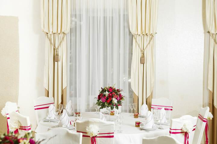 Dining 45 of 75