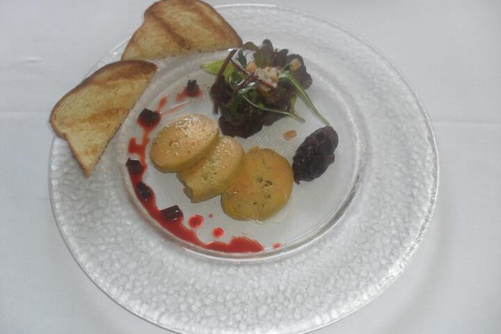 Dining 20 of 34