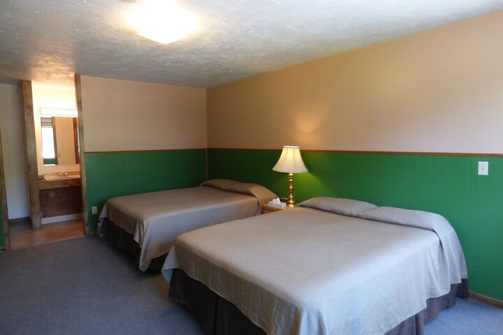 Room 9 of 39