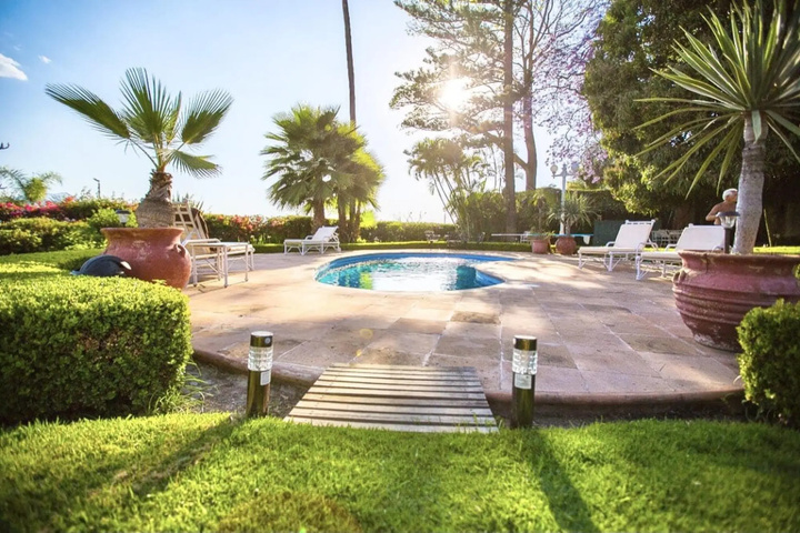 Casita del Lago Beautiful Lakefront Property One Step Away From the Melacon
