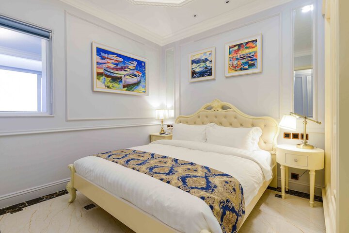 Room 9 of 195