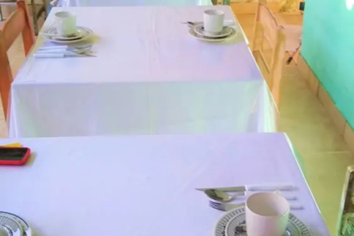 Dining 20 of 20