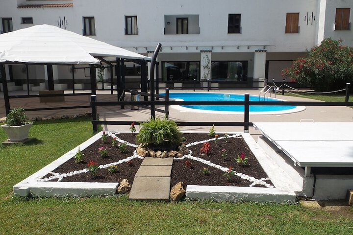 Pool Hotel