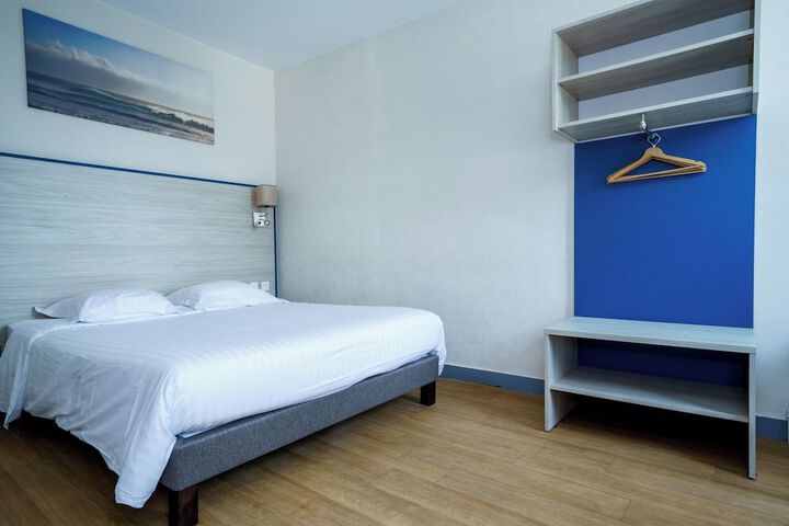 Room 40 of 61