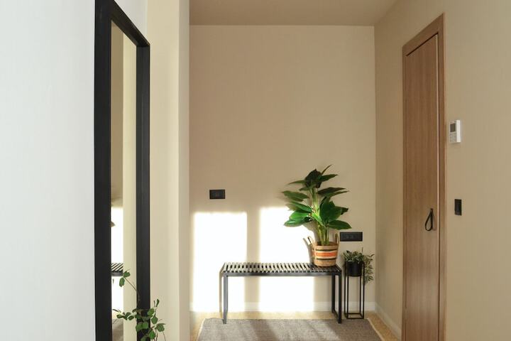Room 11 of 18