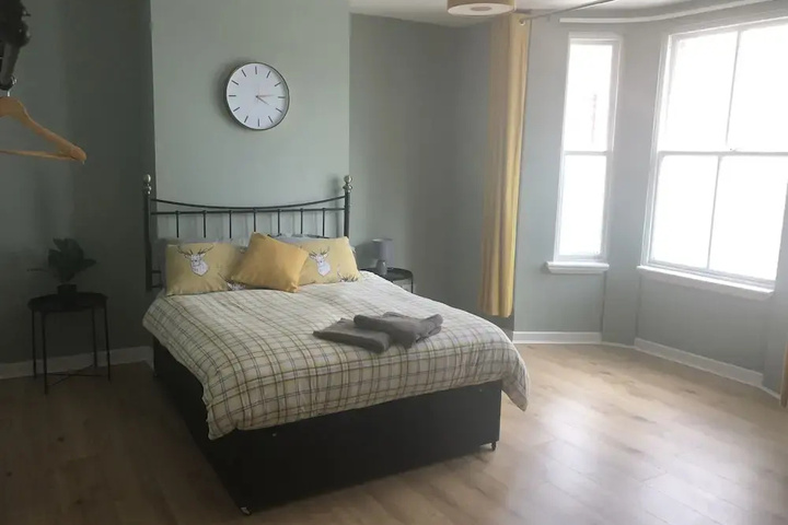 Room 3 of 11