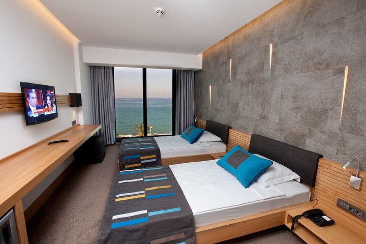 Room 7 of 49