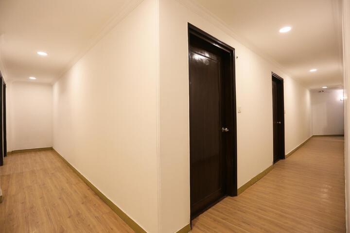 Airport Hotel Ravin