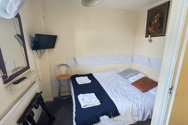 Room 46 of 118