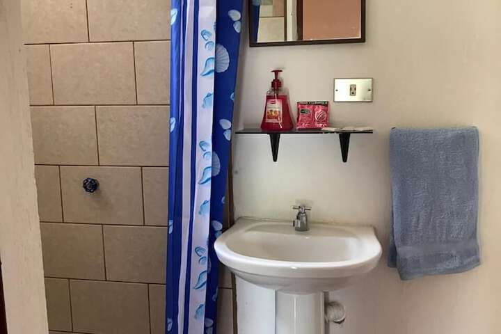 Room 17 of 39