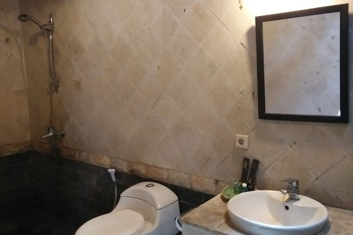 Room 123 of 184