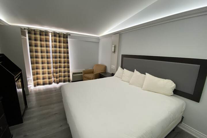 Room 7 of 44