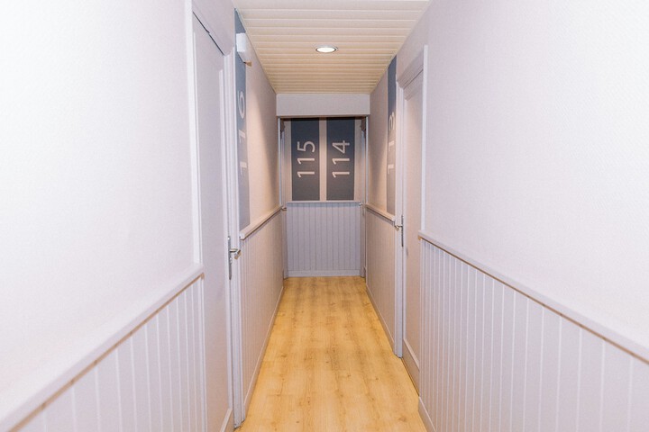 Ballroom/Hall 68 of 82