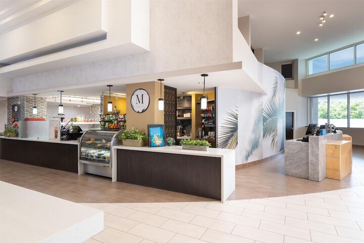 Snack bar