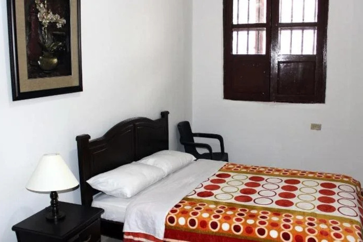 Room 3 of 13