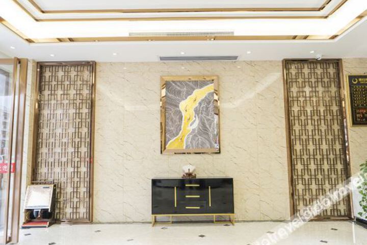 Hotel Interior 16 of 29