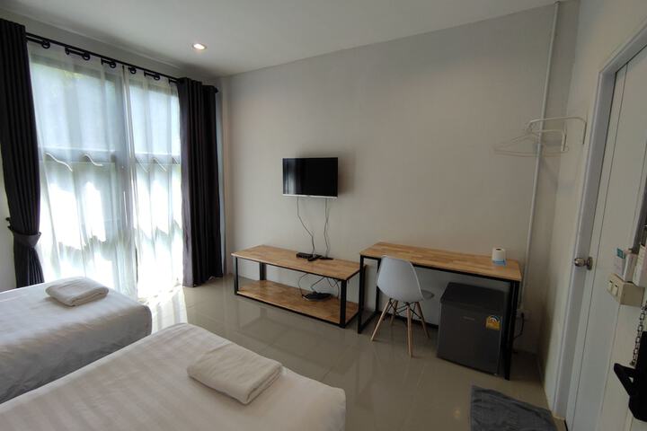 Room 8 of 23