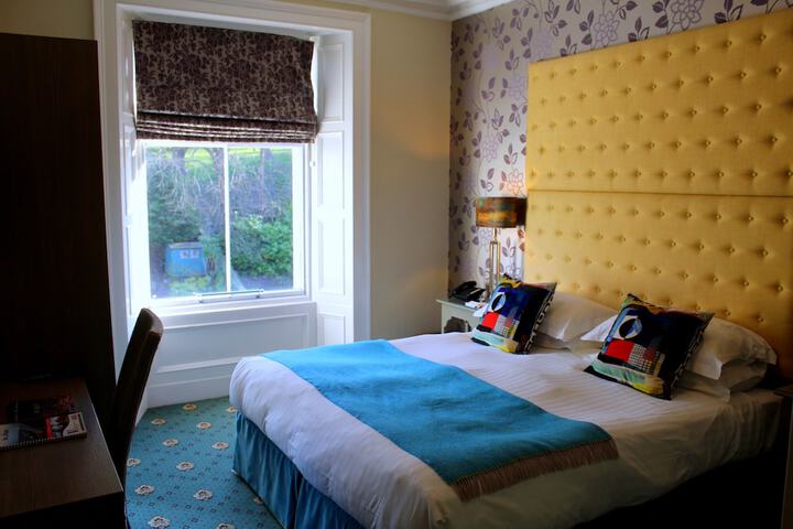 Room 17 of 61