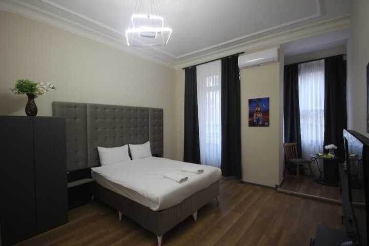 Room 56 of 204