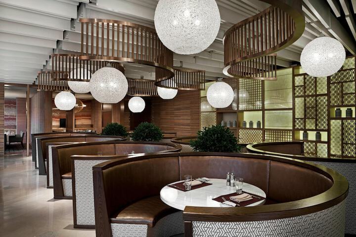Dining 42 of 65