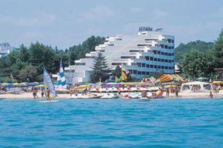 Dorostor Hotel