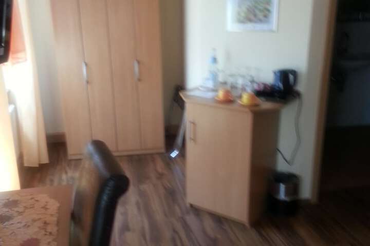 Room 25 of 65