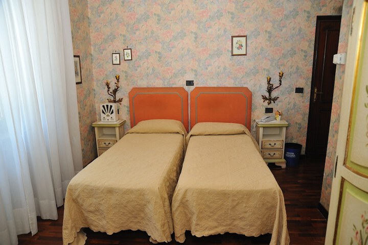 Room 19 of 63