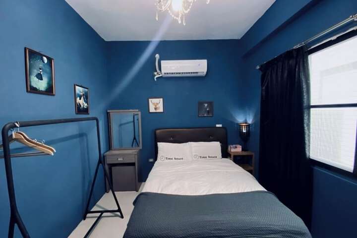 Room 14 of 40