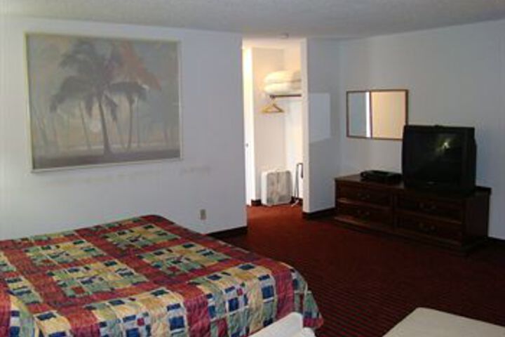 Room 51 of 62