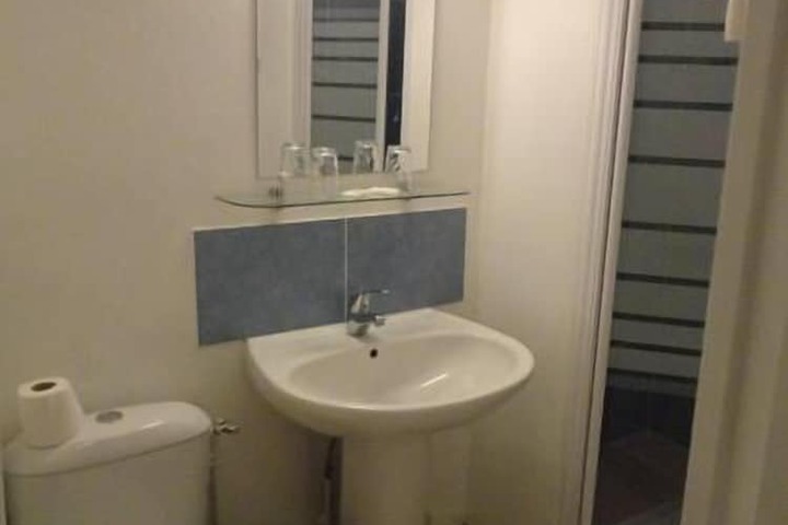 Room 15 of 18