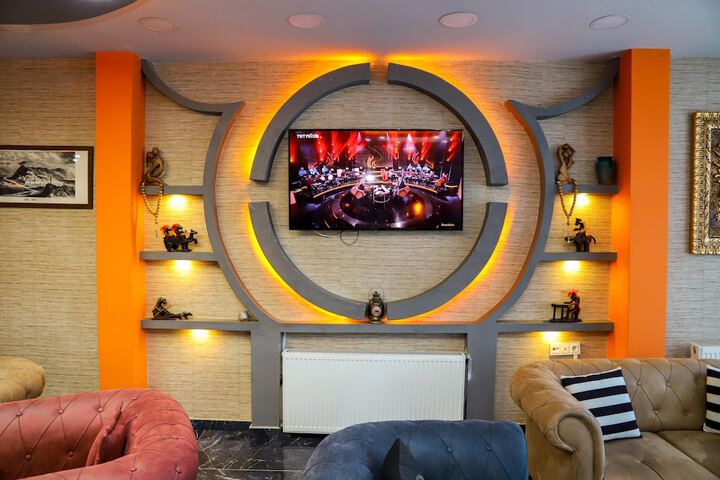 Room 20 of 33