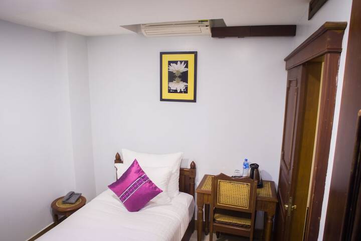 Room 64 of 110