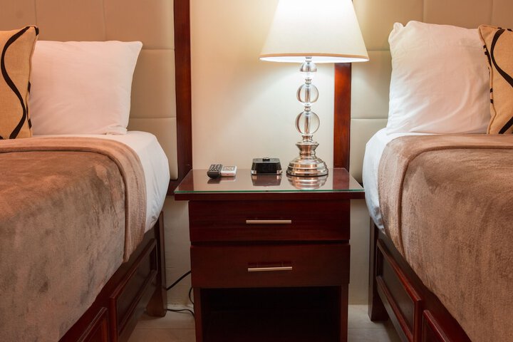 Room 4 of 92