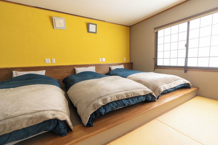 Room 14 of 36