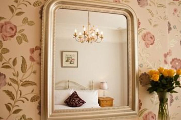 Room 12 of 24