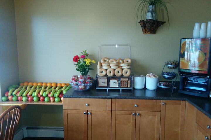 Breakfast/Coffee Service 29 of 37