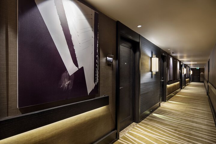 Ballroom/Hall 216 of 243