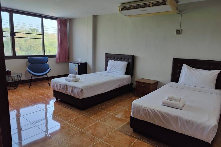 Room 4 of 67