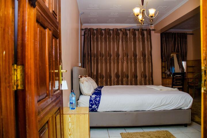 Room 14 of 20