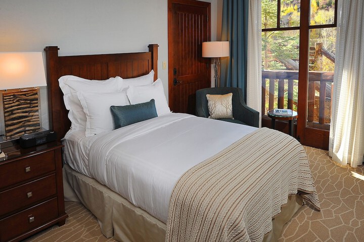 Room 8 of 25